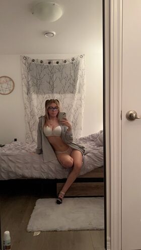 Hailey Phillips Nude Leaks OnlyFans Photo 23