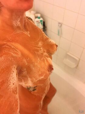 hales Nude Leaks OnlyFans Photo 5