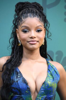 Halle Bailey Nude Leaks OnlyFans Photo 245