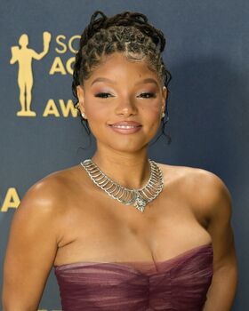 Halle Bailey Nude Leaks OnlyFans Photo 253