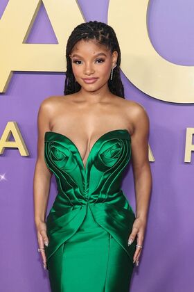 Halle Bailey Nude Leaks OnlyFans Photo 337
