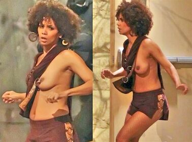 Halle Berry Nude Leaks OnlyFans Photo 25