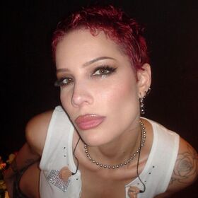 Halsey Photo divulguée nue OnlyFans 321