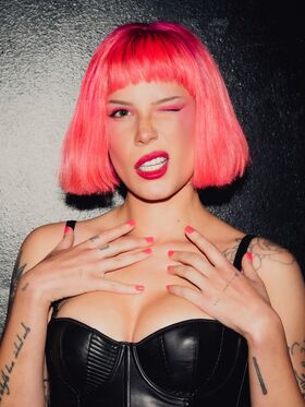 Halsey Photo divulguée nue OnlyFans 662