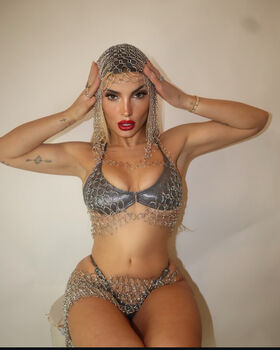 Hana Giraldo Nude Leaks OnlyFans Photo 1