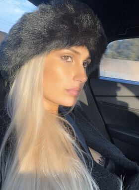 Hannah Ridgeway Гола изтичане OnlyFans снимка 24