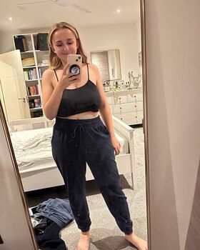 Hannah Witton Nude Leaks OnlyFans Photo 24