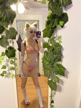 hannuh Nude Leaks OnlyFans Photo 12