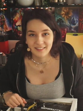 Haselnuuuss Uniknutá nahá OnlyFans fotografia 58