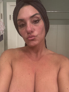 Heidi Gardner Nacktes Leaks OnlyFans Foto 37