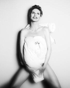 Heidi Klum Nude Leaks OnlyFans Photo 4