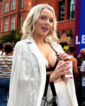 Helen Flanagan Nude Leaks OnlyFans Photo 783