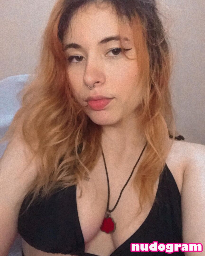 Hellen Maia  hellenrp__ Гола изтичане OnlyFans снимка 3 - Nudogram v2.1