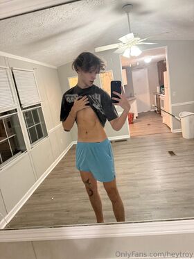 heytroy Photo divulguée nue OnlyFans 14