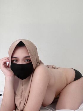 Hijab Camilla Nude Leaks OnlyFans Photo 13