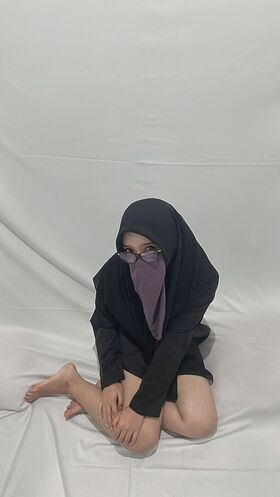 Hijab Camilla Nude Leaks OnlyFans Photo 30