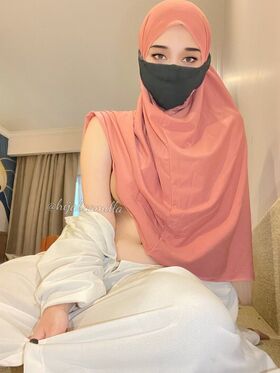 Hijab Camilla Nude Leaks OnlyFans Photo 49