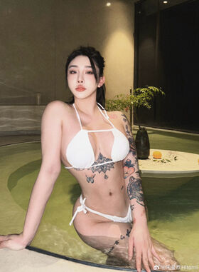 Hitomi Songyuxin Nude Leaks OnlyFans Photo 178