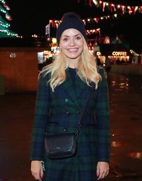 Holly Willoughby Nude Leaks OnlyFans Photo 408