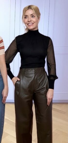 Holly Willoughby Nude Leaks OnlyFans Photo 445