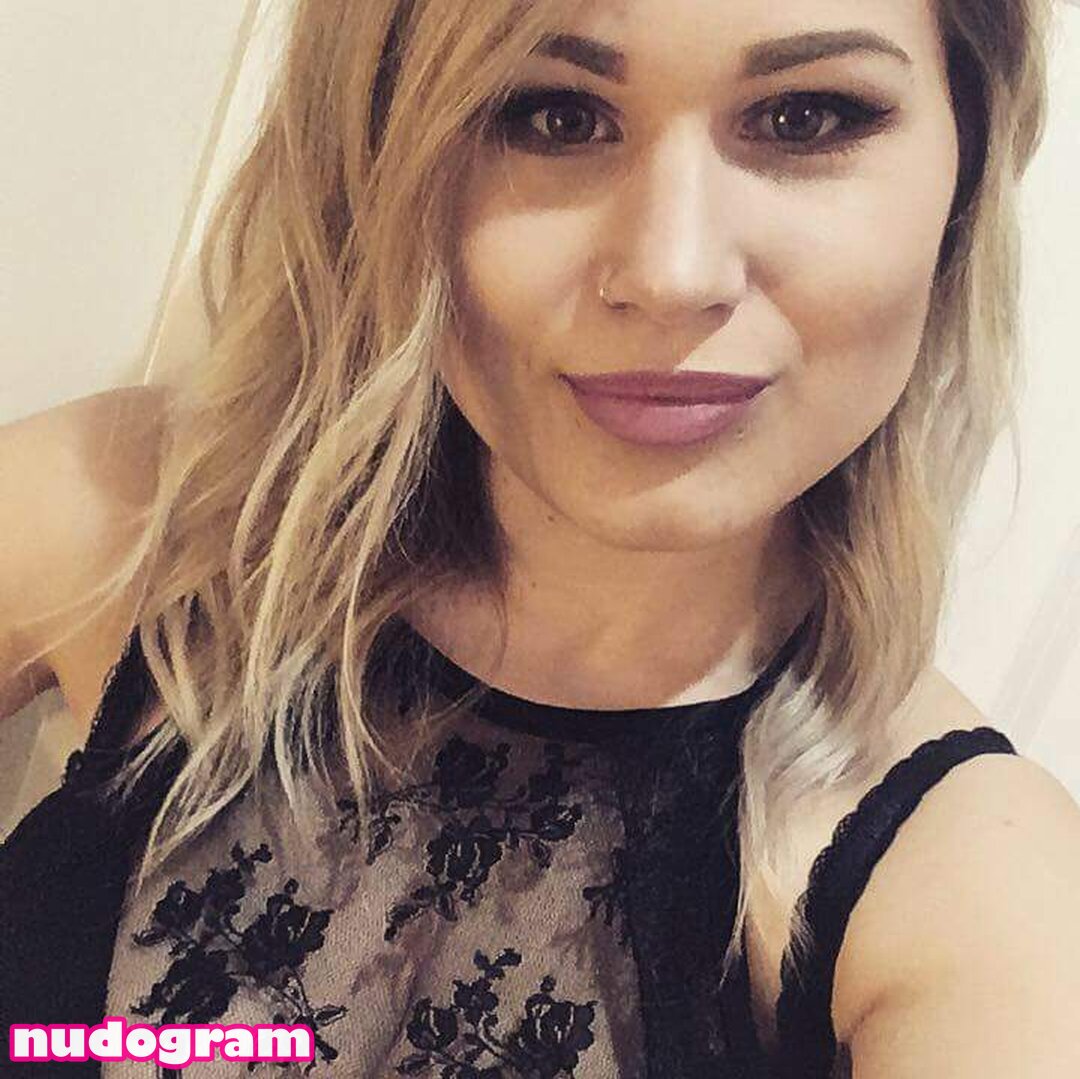 Honey And Sulphur  honey_and_sulphur  theofficialhoney_ Гола изтичане  OnlyFans снимка 8 - Nudogram v2.1