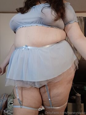 honeysteaa Гола изтичане OnlyFans снимка 187