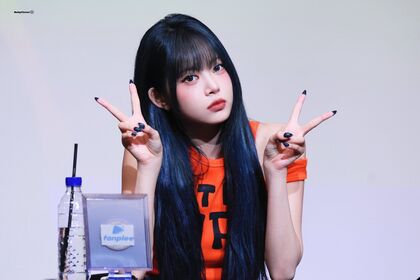 Hong Eunchae 홍은채