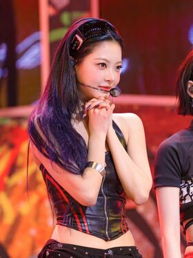 Hong Eunchae 홍은채