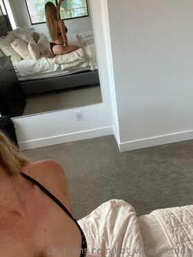 hot_wife_victoria Nude Leaks OnlyFans Photo 75