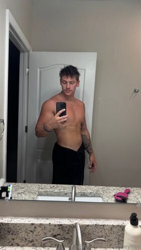 hungodeyfree Çıplak Sızdırılmış OnlyFans Fotoğrafı 34