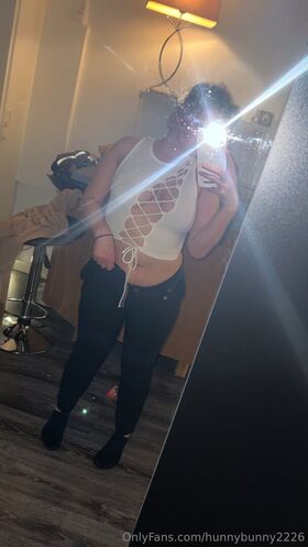 hunnybunny2226 Nude Leaks OnlyFans Photo 33