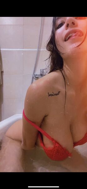 Iara Broin Nude Leaks OnlyFans Photo 2