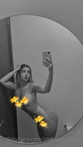 imthesunflower Nude Leaks OnlyFans Photo 14