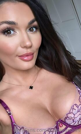 India Reynolds Nude Leaks OnlyFans Photo 126