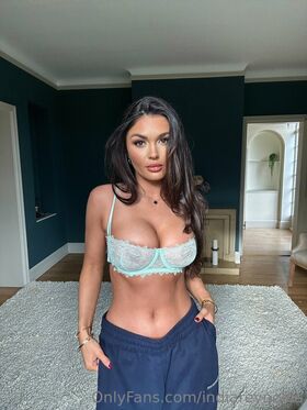India Reynolds Nude Leaks OnlyFans Photo 152
