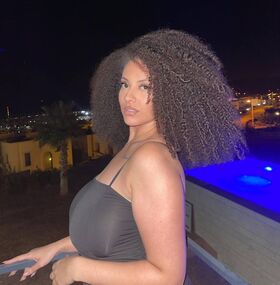 Ines Curly Nude Leaks OnlyFans Photo 34