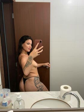 Ingrid Amaro Nude Leaks OnlyFans Photo 17