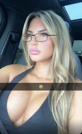 Iris Kendal Nude Leaks OnlyFans Photo 15