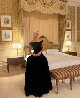 Iris Law รูป OnlyFans เปลือยรั่วไหล 244