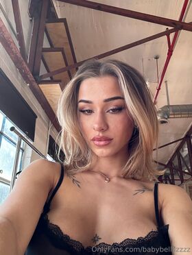 Isabella Urbzz Nude Leaks OnlyFans Photo 23