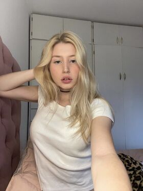 Isabella Nude Leaks OnlyFans Photo 40