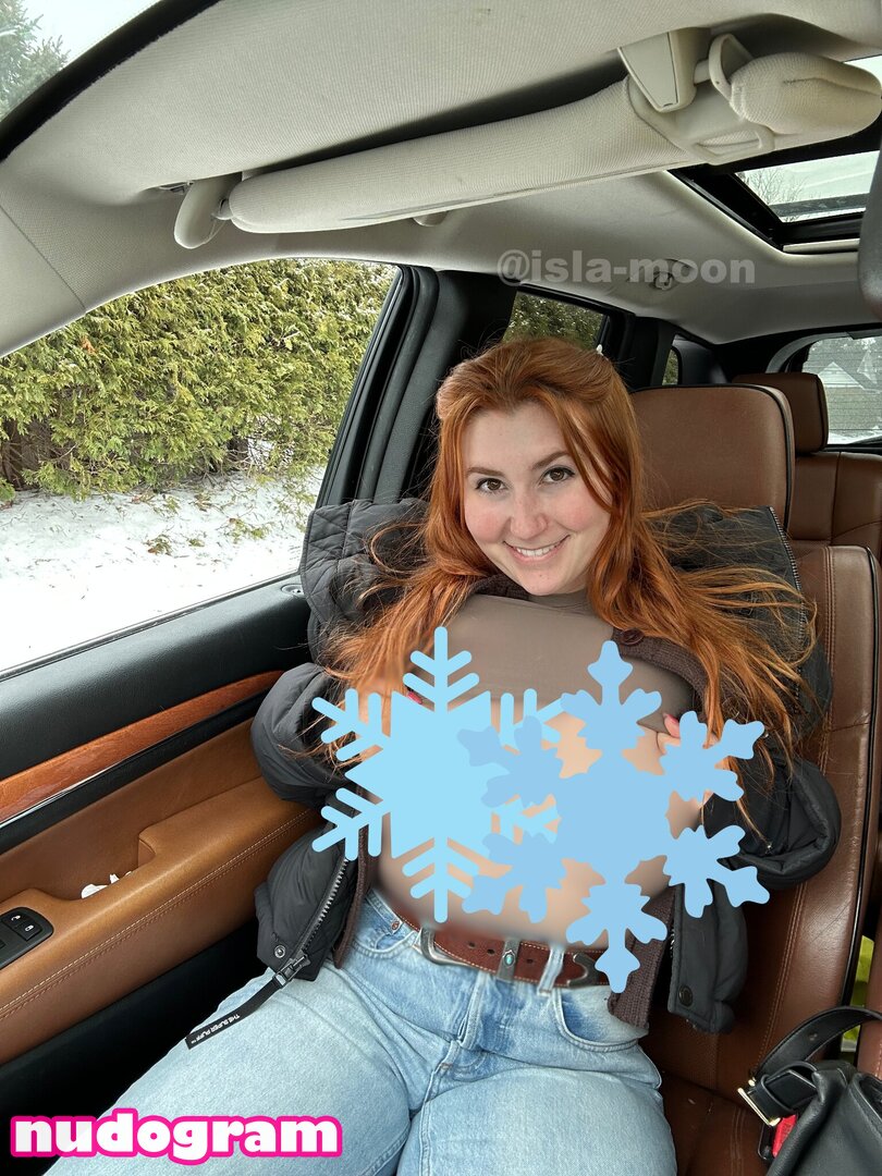 Isla Moon communicating pleasure through her pose