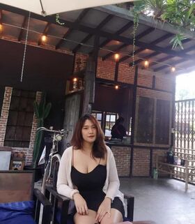 ismy Uniknutá nahá OnlyFans fotografia 47