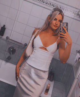 Issy Anderson Foto vazada OnlyFans nua 11