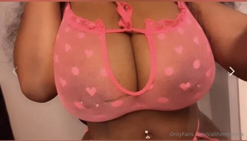 Itstaviaa Procurena gola OnlyFans fotografija 30