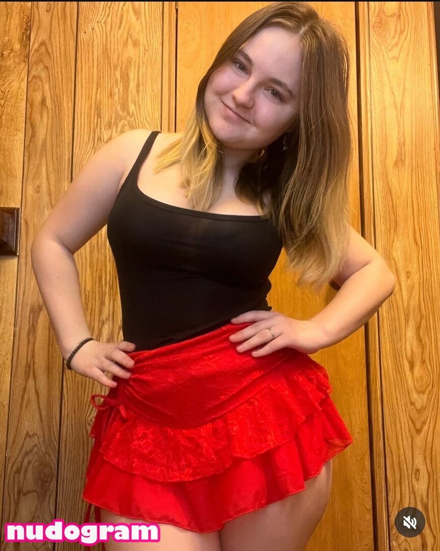 Gracie Robbins  Itzgracierobbins Гола изтичане OnlyFans снимка 15 -  Nudogram v2.1