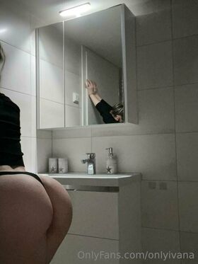 Ivana Lukic Nude Leaks OnlyFans Photo 15