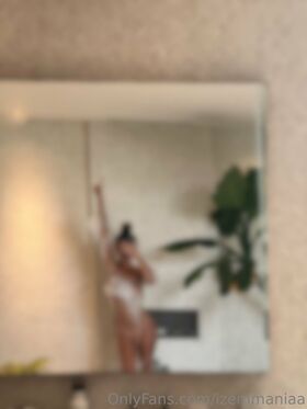 izemmaniaa Nude Leaks OnlyFans Photo 66