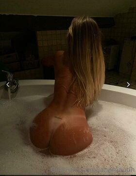 Jane Mautin Nude Leaks OnlyFans Photo 32
