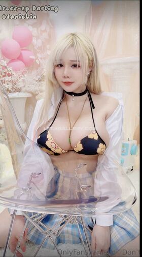 janielin 유출된 누드 OnlyFans 사진 14